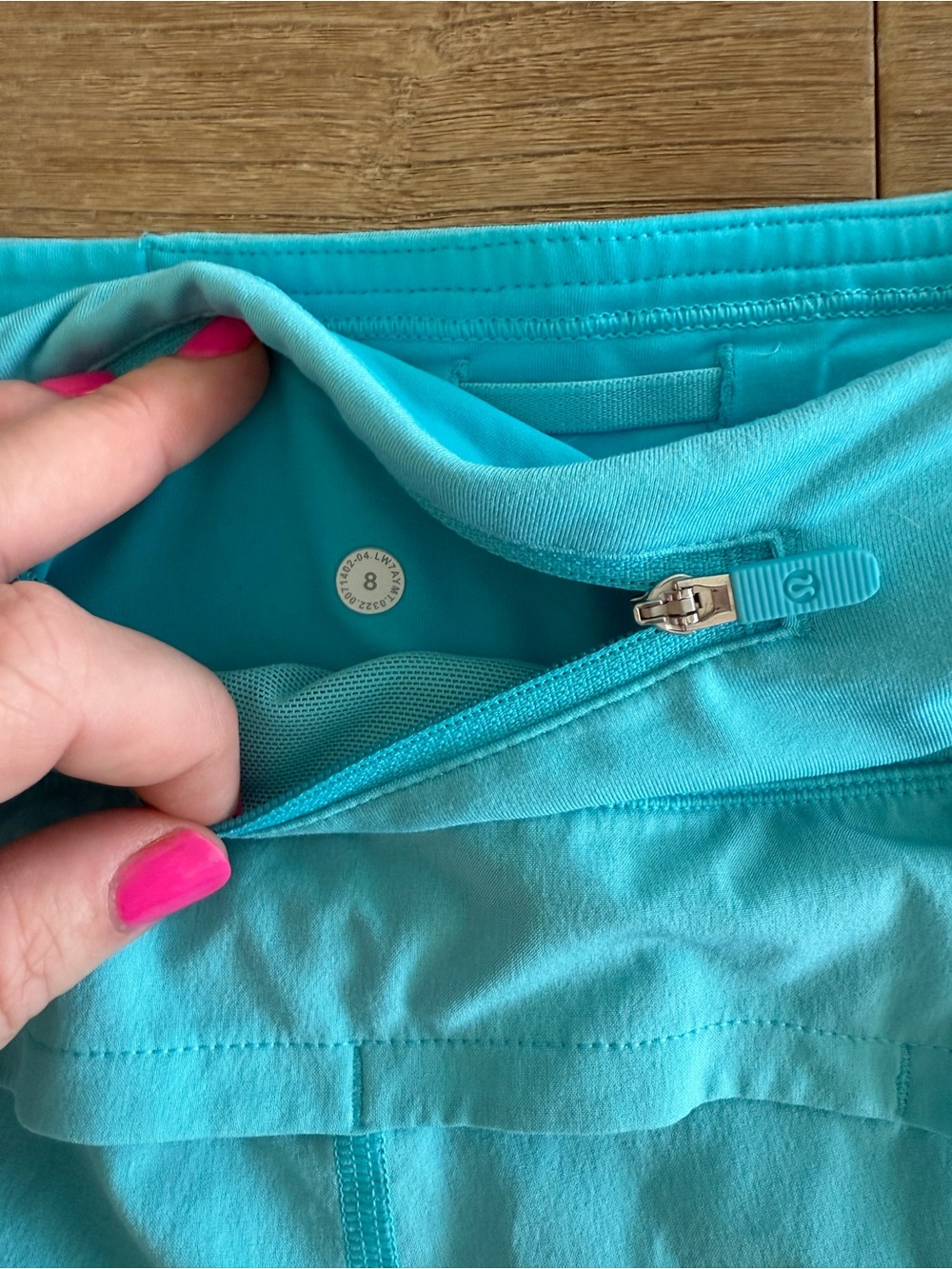 lululemon athletica electric turquoise speed short 4” - Picture 4 of 4